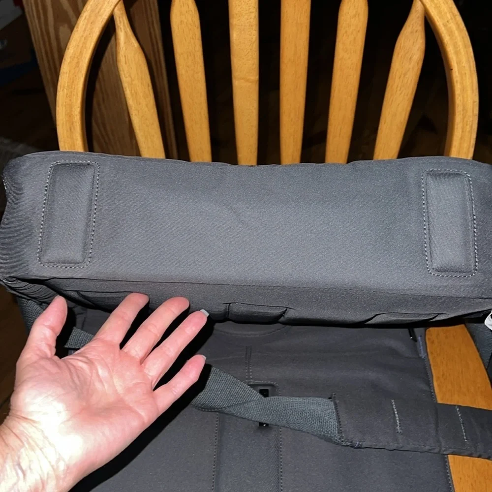 Kensington Stylish Black Messenger Bag Laptop